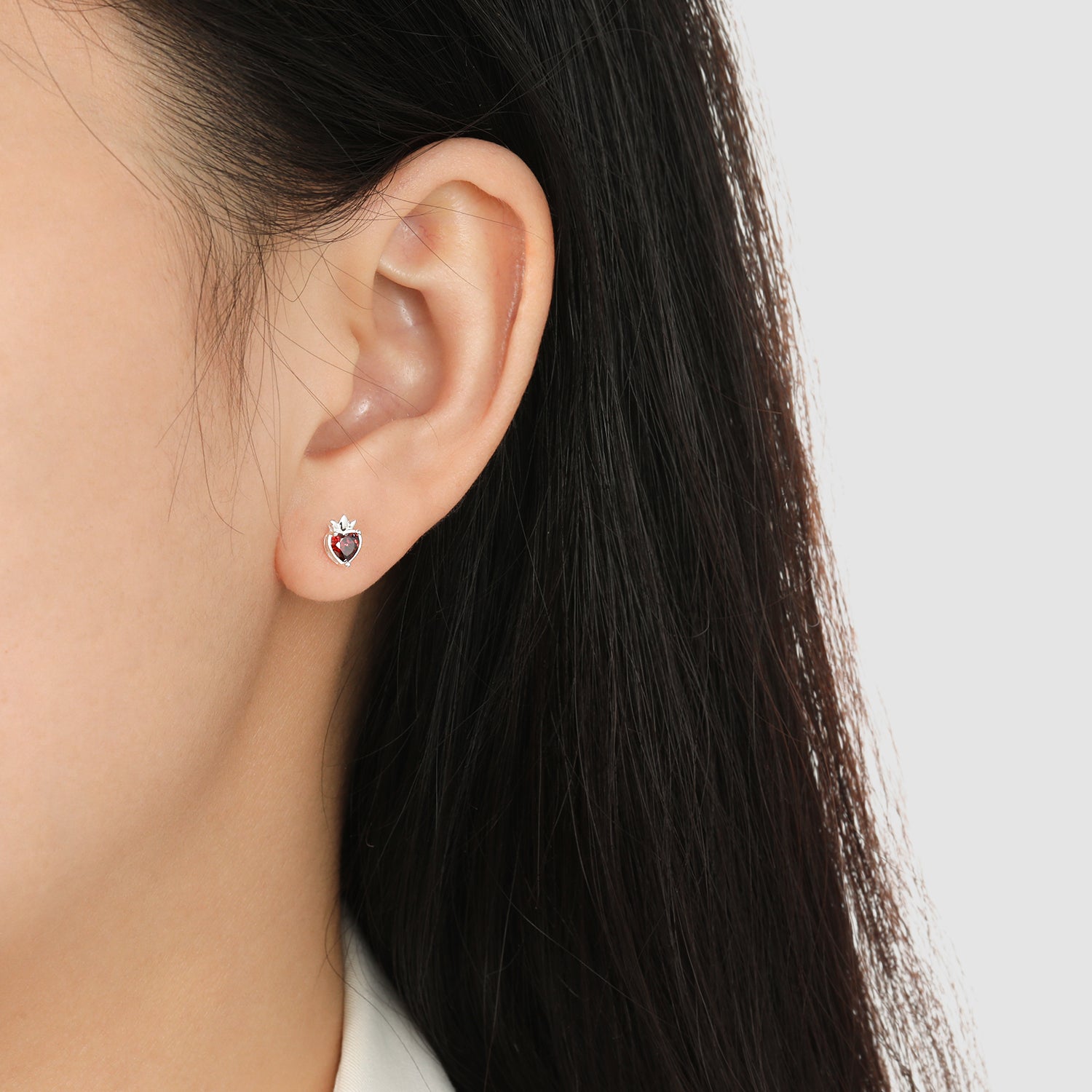 Beautiful Red CZ Heart Crown 925 Sterling Silver Stud Earrings