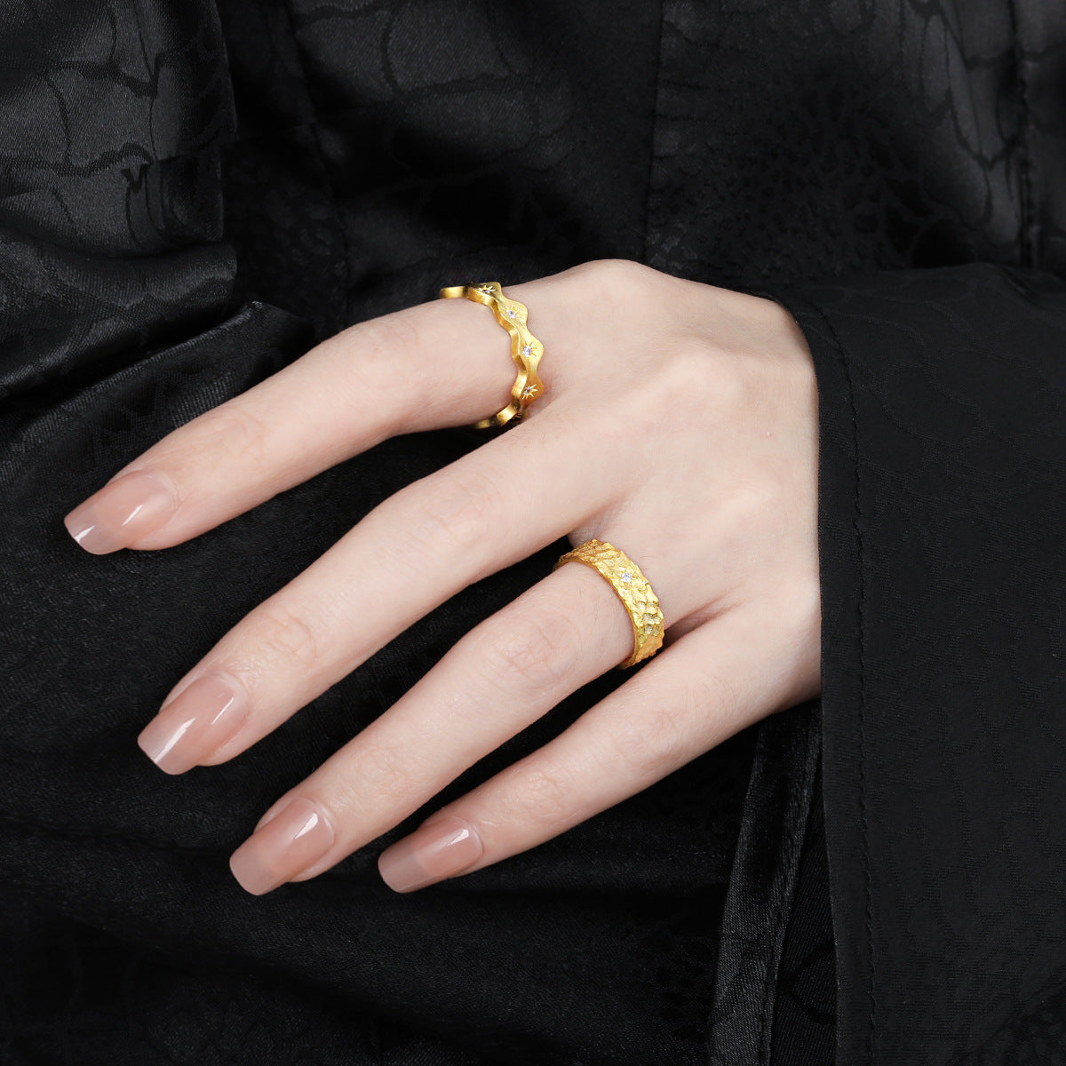 Brushed Finish in 925 Sterling Silver Jewelry Hammered Texture Adjustable Cubic Zirconia Ring