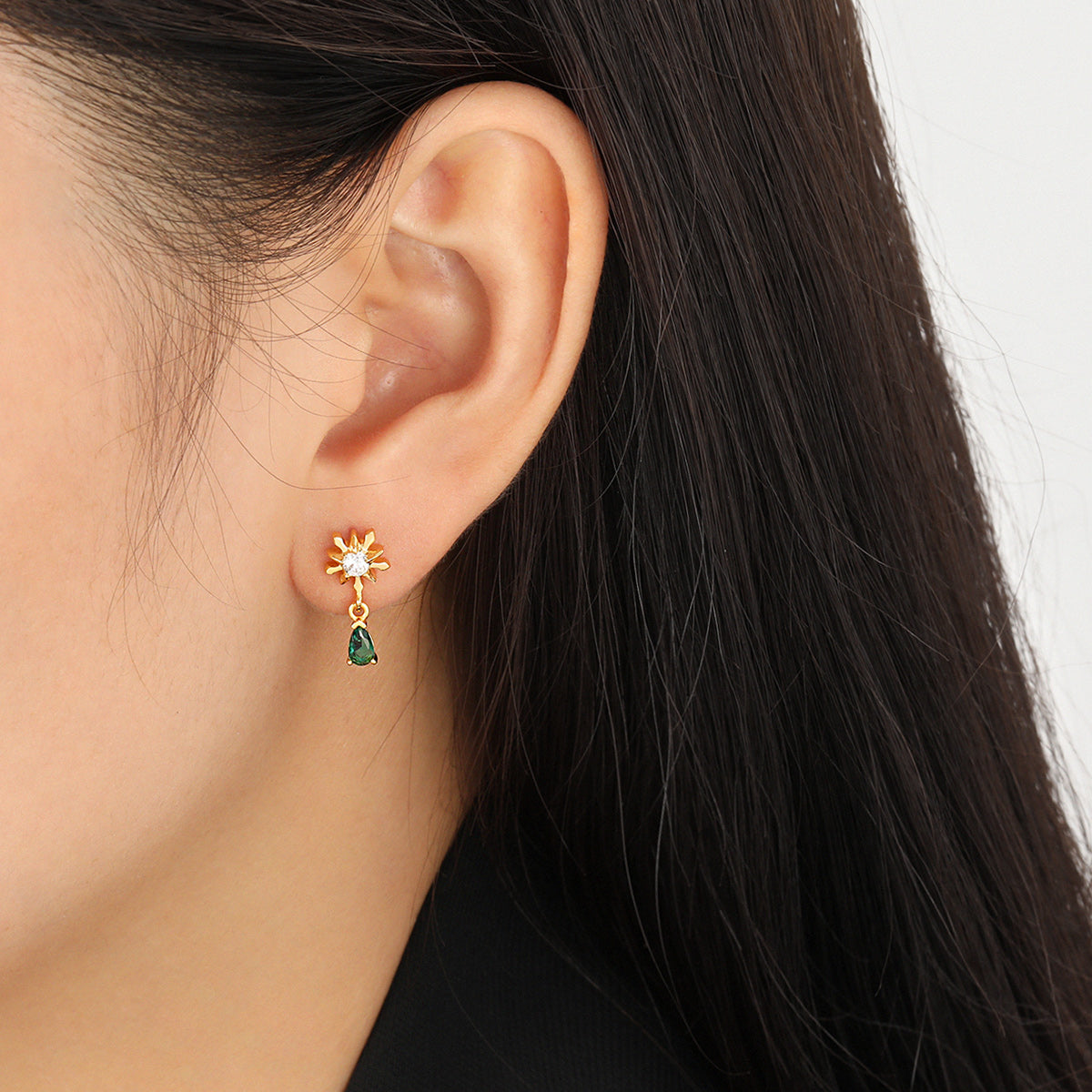 Beautiful Snowflake With Five-pointed Stars Arrow Feathers 925 Sterling Silver Stud Earrings