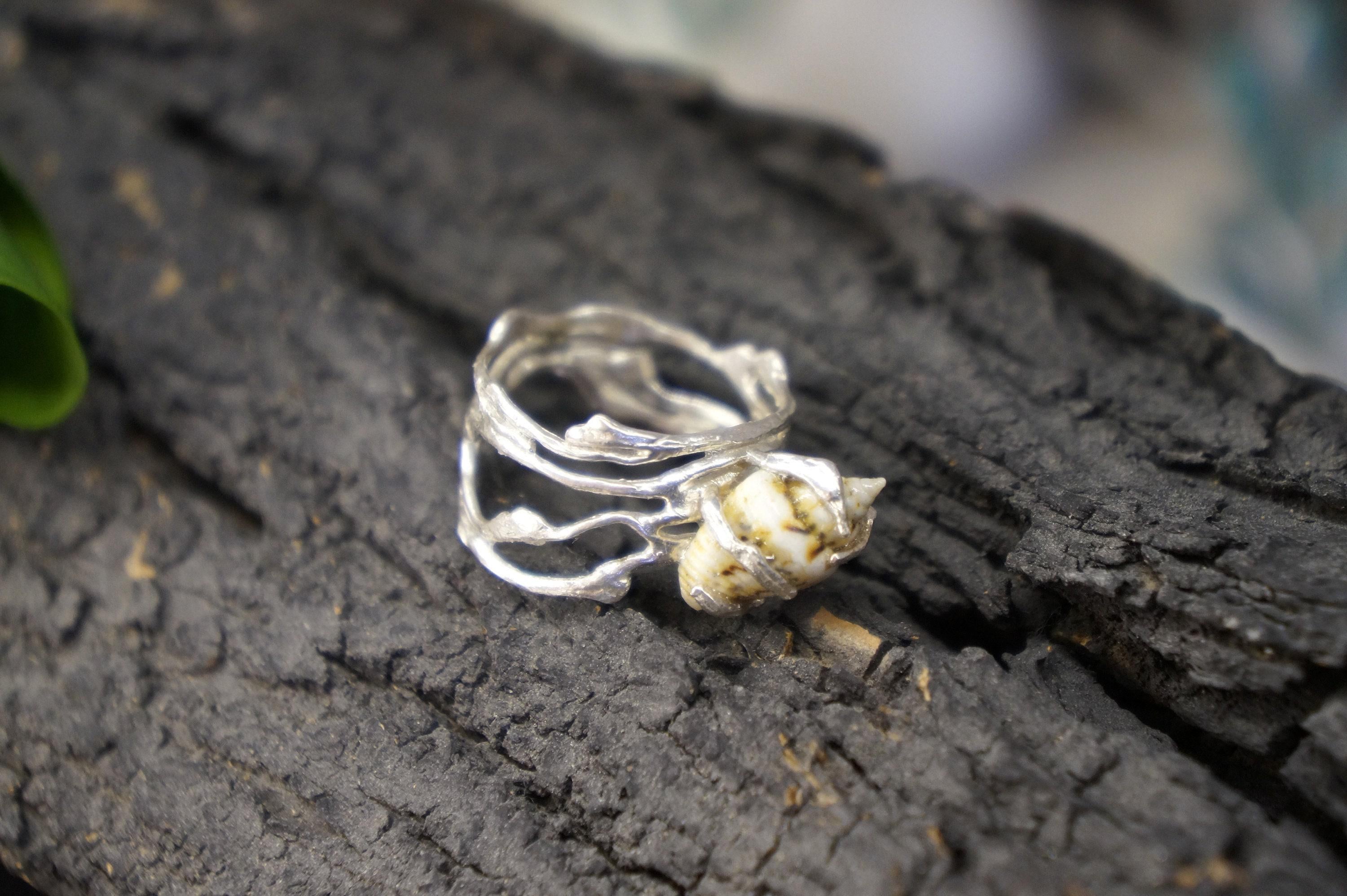 Jasmine Twig Ring: Real Sea Shell Accent (Sterling Silver, Gold Plated)-4